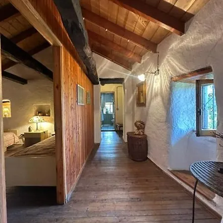 Casa vacanze Cacalupa A Paradise Between Woods And Lavander *